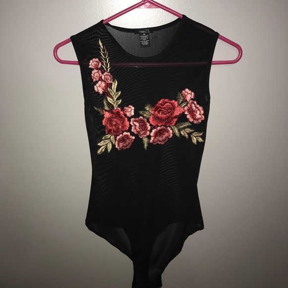 clothes - Picture 7 of 8